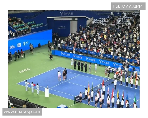 广州网球队的拼搏历程与城市联赛的辉煌瞬间回顾 广州网球队的拼搏历程与城市联赛的辉煌瞬间回顾